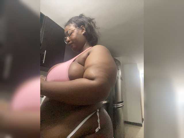 Chantellexoti live cam on BongaCams