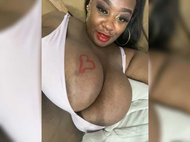 Chantellexoti live cam on BongaCams