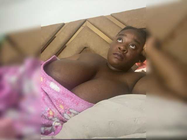 Chantellexoti live cam on BongaCams