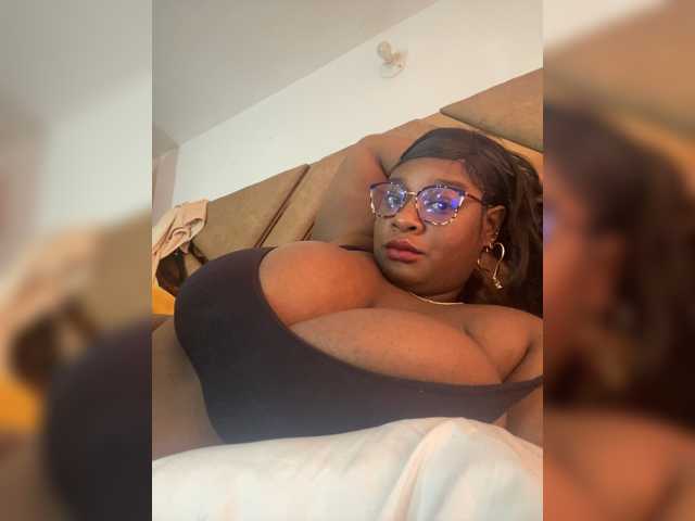 Chantellexoti live cam on BongaCams