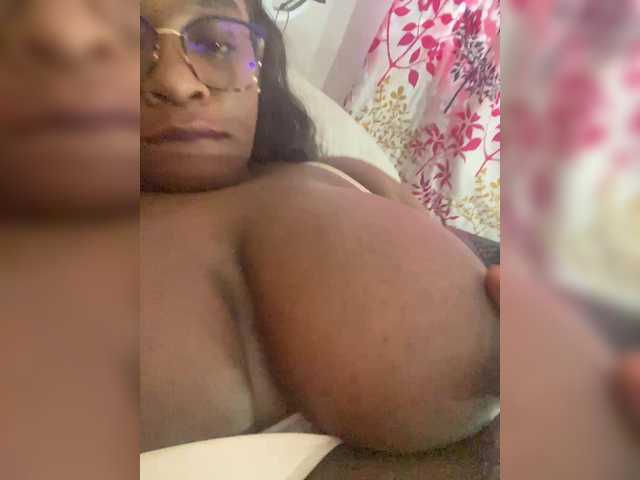 Chantellexoti live cam on BongaCams