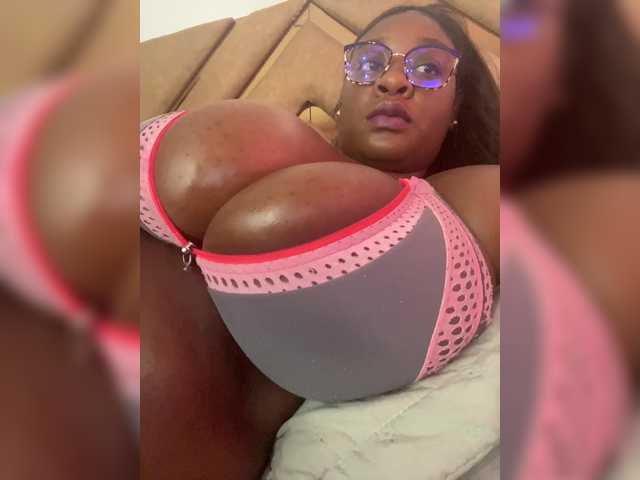 Chantellexoti live webcam show