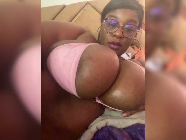 Chantellexoti live cam on BongaCams