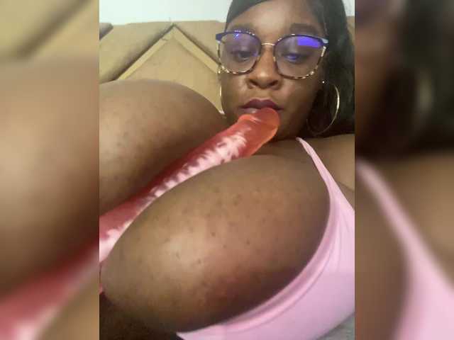 Chantellexoti live cam on BongaCams