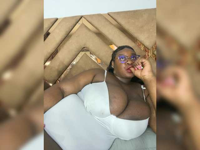 Chantellexoti live cam on BongaCams