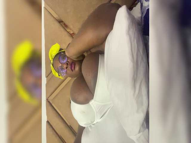 Chantellexoti live cam on BongaCams