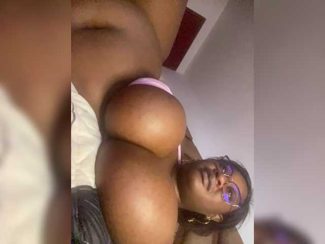 Chantellexoti live cam on BongaCams