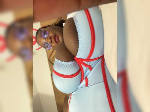 Chantellexoti live webcam show