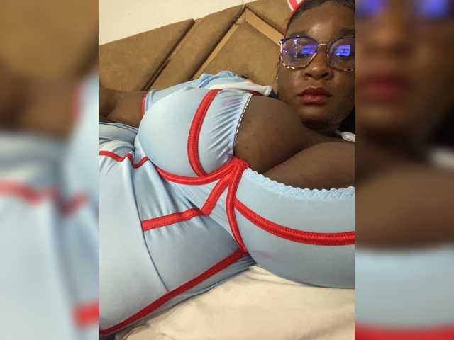 Chantellexoti live webcam show