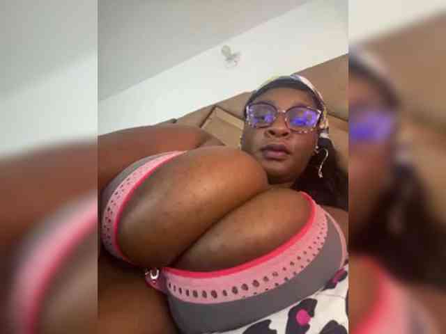 Chantellexoti webcam
