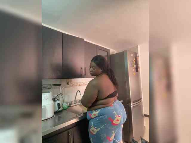 Chantellexoti webcam