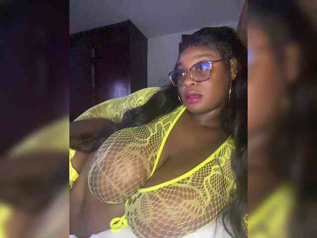 Chantellexoti webcam