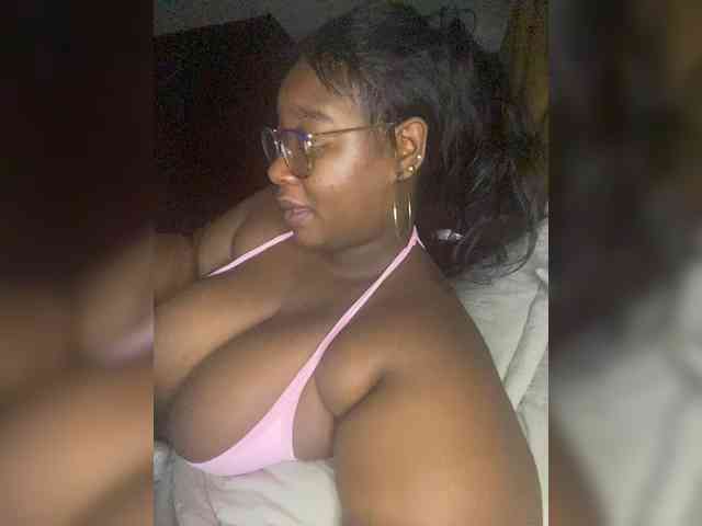 Chantellexoti webcam