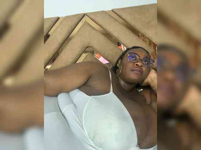 Chantellexoti webcam