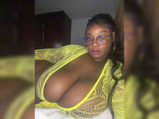 Chantellexoti webcam