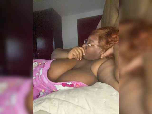 Chantellexoti webcam