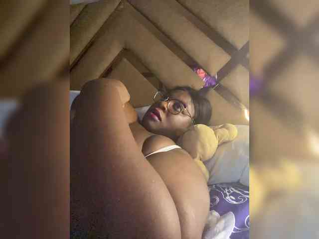 Chantellexoti webcam
