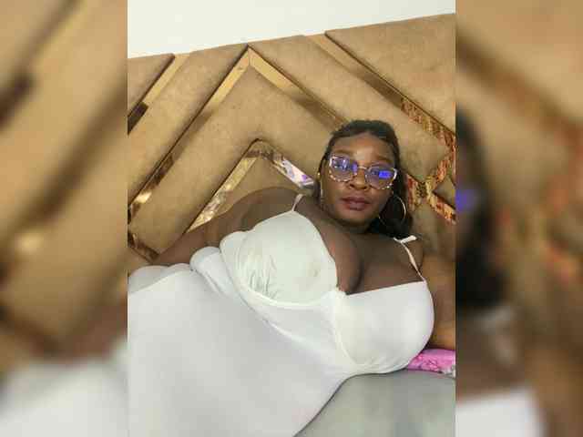 Chantellexoti webcam
