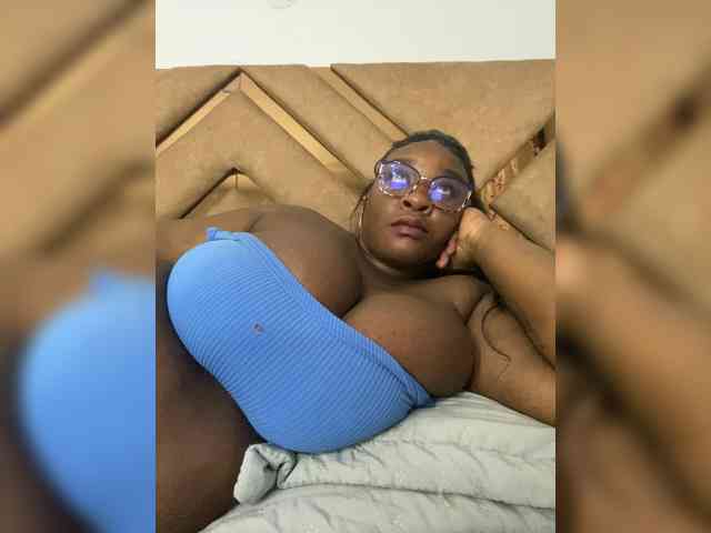 Chantellexoti webcam