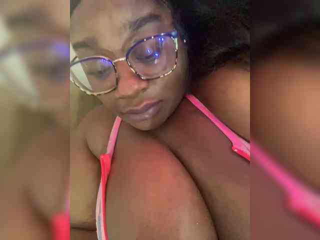 Chantellexoti webcam