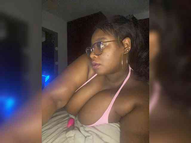 Chantellexoti webcam