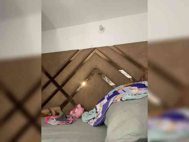 Chantellexoti webcam