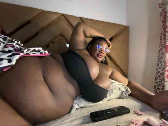 Chantellexoti webcam