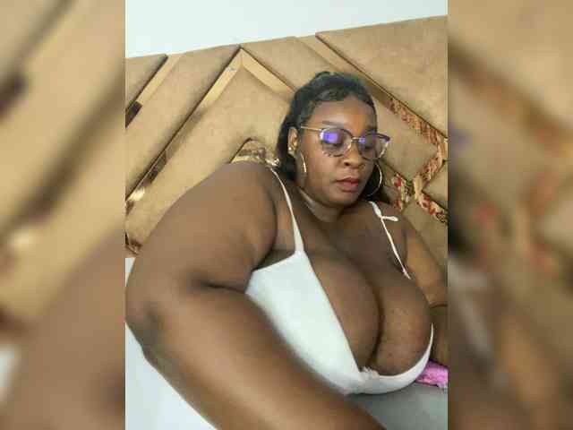 Chantellexoti webcam