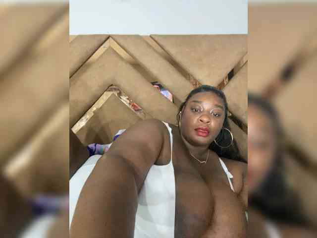 Chantellexoti webcam