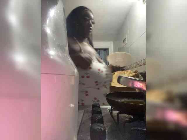 Chantellexoti webcam