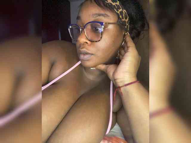 Chantellexoti webcam