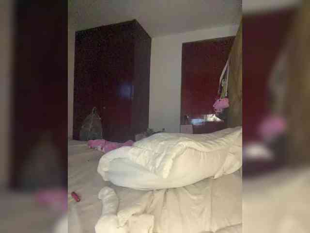 Chantellexoti webcam