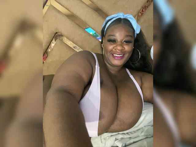 Chantellexoti webcam