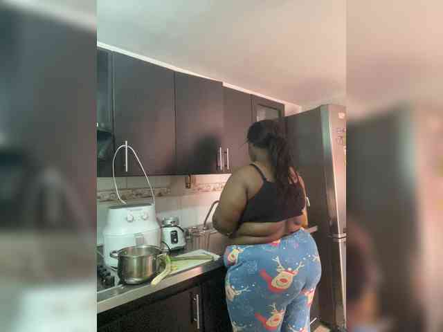 Chantellexoti webcam