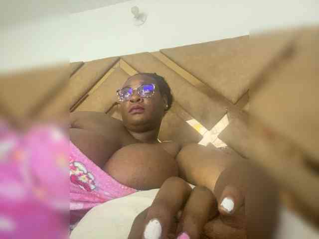 Chantellexoti webcam