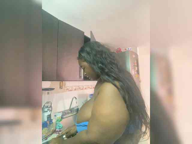 Chantellexoti webcam