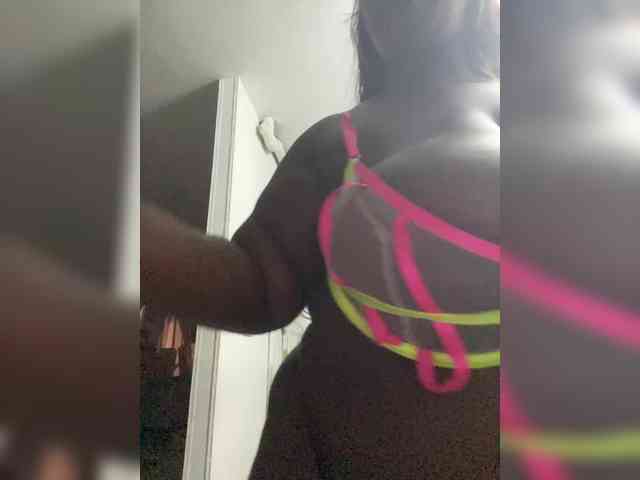 Modelo: Chantellexoti