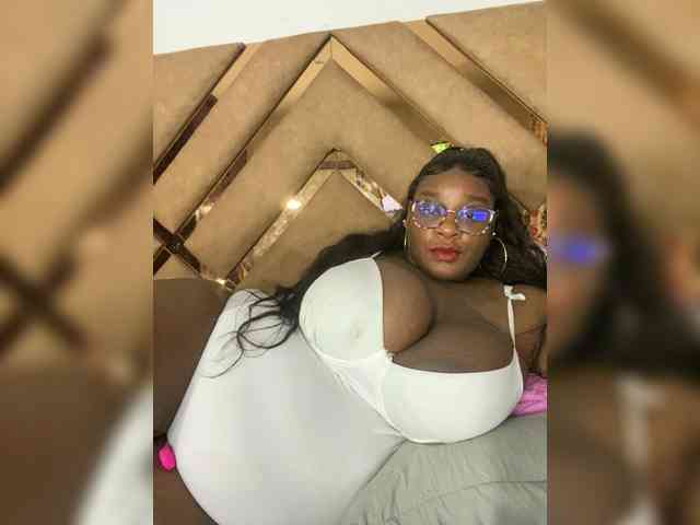 Chantellexoti webcam