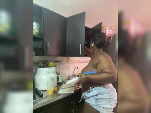 Chantellexoti webcam
