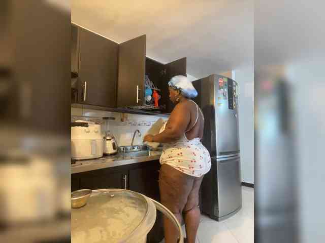 Chantellexoti webcam