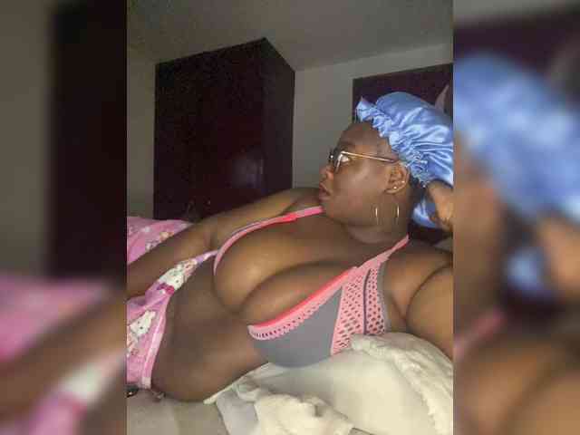 Chantellexoti webcam