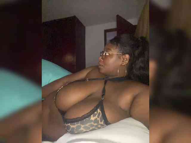 Chantellexoti webcam