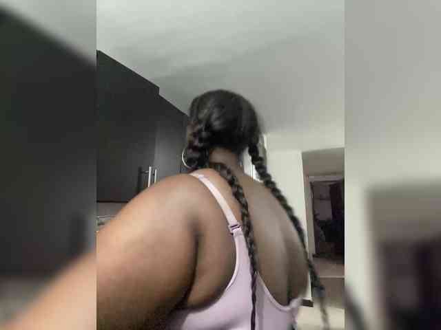 Chantellexoti webcam