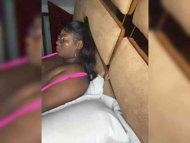 Chantellexoti webcam