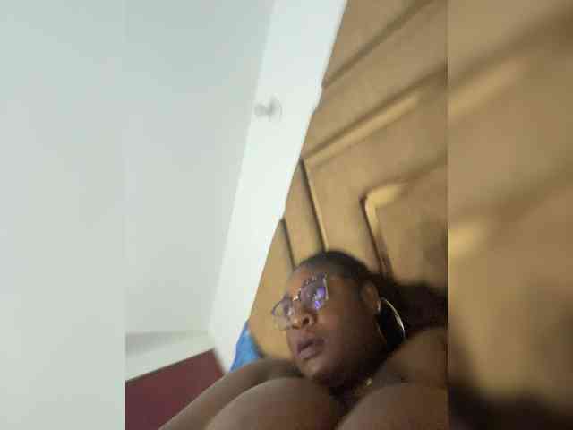 Chantellexoti webcam