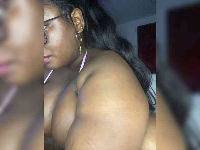Chantellexoti webcam