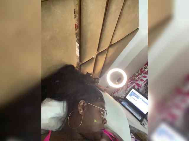 Chantellexoti webcam