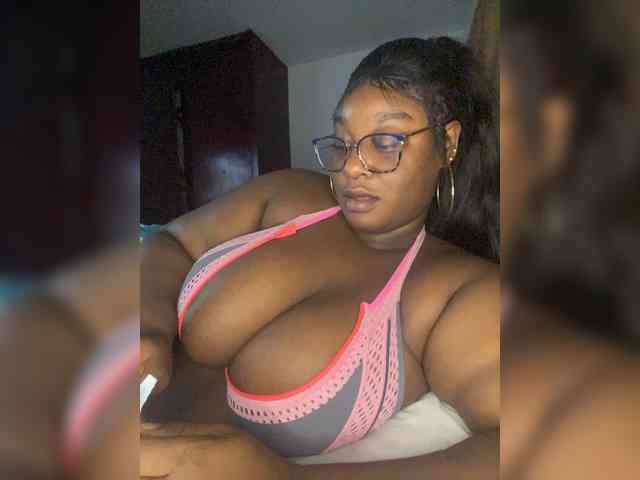 Chantellexoti webcam