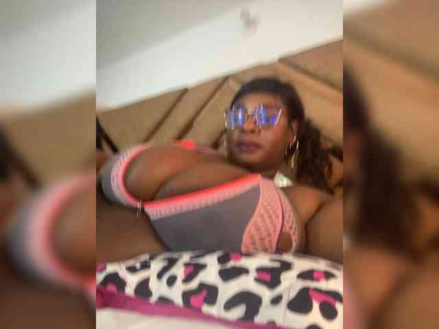 Chantellexoti webcam