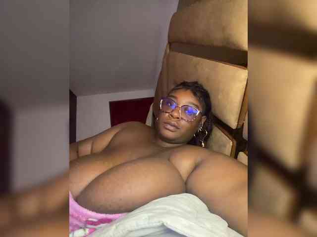 Chantellexoti webcam
